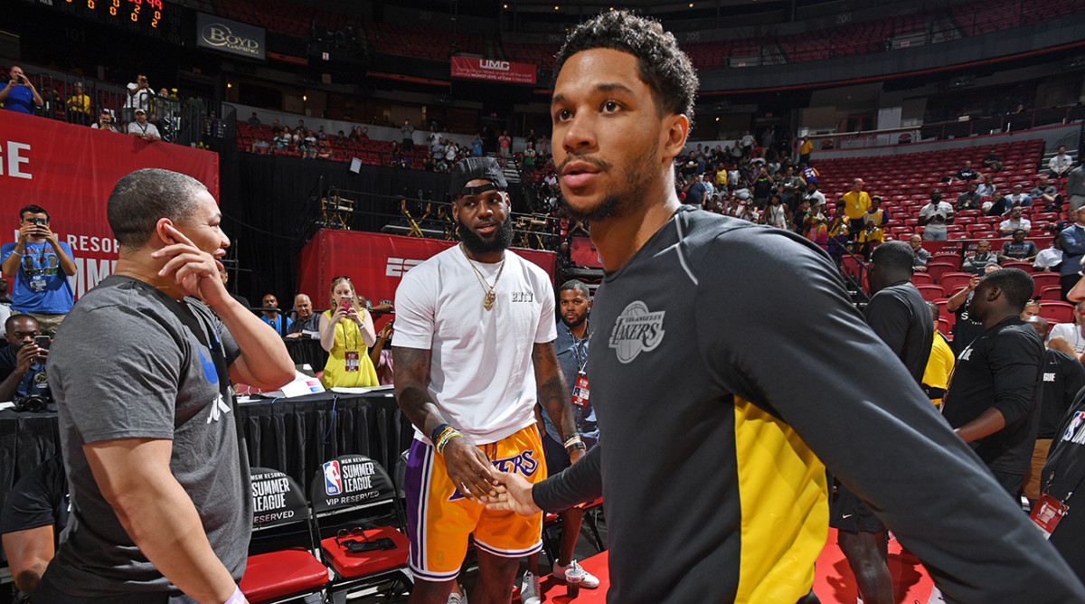 josh-hart-lebron-james.jpg